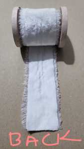 Rollos de cinta de terciopelo hechos a medida en colores blancos disponibles en carretes ideales para el teñido personalizado adecuado para proyectos de arte y artesanía - Product Image 4