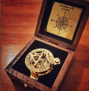 Boussole de qualité supérieure avec boîte en bois, cadeau personnalisé, style antique, objet de collection, cadeaux pour mari, cadeaux pour couples, cadeaux de Noël - Product Image 2