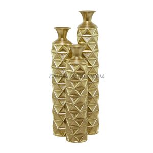 Customized Metal <b>Vases</b> in Stunning Gold Color Featuring a Unique Diamond Shape with <b>Textured</b> Surface for Elegant Home Accents - Product Image 1