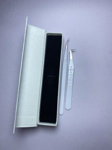 Pince à épiler d'extension de cils en acier inoxydable avec logo personnalisé Texture de la pointe lisse Outils d'isolation et de volume pour les artistes des cils - Product Image 5