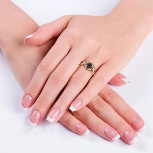Bague de fiançailles pour femme en diamant rond noir de style floral - Product Image 5