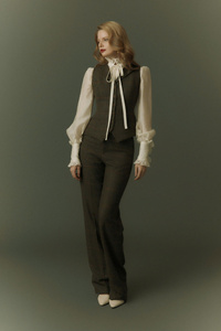 La mejor opción para el chaleco de invierno Carina Ropa de mujer Damas Estilo elegante Servicios ODM Hecho en Vietnam - Product Image 4