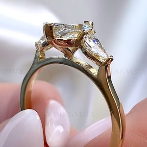 แหวนเพชรโมอิสและลูกแพร์10K/14K/18K ประดับเพชรแบบสามเม็ดทำจากหินอัญมณีงานหมั้นแบบปรับแต่งได้ - Product Image 5