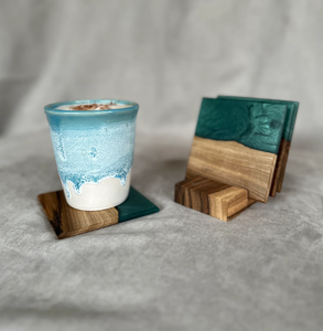 Posavasos de nogal personalizados de alta calidad, posavasos de resina epoxi verde moderno para Bar, cocina, Oficina - Product Image 4