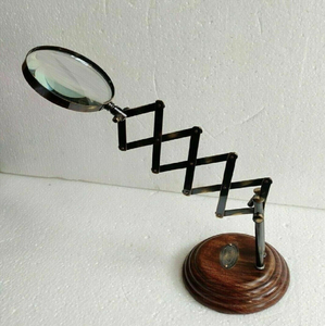 Loupe en laiton sur un support à double poteau, hauteur réglable, esthétique industrielle vintage, disponible aux tarifs de gros. - Product Image 5