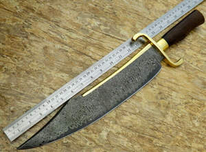 CUSTOM HANDMADE DAMASCUS STEEL BLADE WITH ROSE WOOD HANDLE BEAUTIFUL HUNTING BOWIE <b>KNIFE</b> WITH LEATHER SHEATH by <b>KNIVES</b> MAKER. - Product Image 4