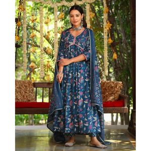 Nouvelle variété d'élégance habillage tendance dernier pantalon Kurti en coton de créateur avec Dupatta avec fournisseur de travail imprimé d'Inde - Product Image 1