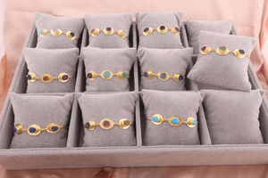 Venta al por mayor de suministro a granel de tres piedras preciosas naturales con circonita ajuste pulsera 18K chapado en oro caja de bloqueo deslizante pulsera de cadena - Product Image 6