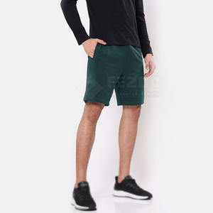 Shorts d'entraînement pour hommes fabriqués dans les meilleurs matériaux Vêtements de course Short d'entraînement pour hommes à taille élastique en vente - Product Image 5