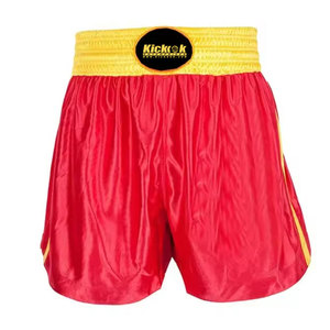 Shorts de kickboxing élégants, respirants et légers en 100 % polyester, avec une coupe flexible et un tissu résistant pour l'entraînement, le sparring et la pratique. - Product Image 1