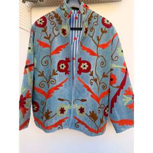 <b>Denim</b> Blue Floral Velvet Embroidered Jacket Customizable Logo Quilted Satin Outerwear for Spring Autumn Short Length Winter <b>Coat</b> - Product Image 1