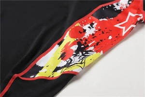 Qualité supérieure OEM Rash Guard Hommes Sublimation Imprimé Spandex Gym Fitness Surf Plongée Rash Guard Compression ShirtsRRI-RH-01 - Product Image 4