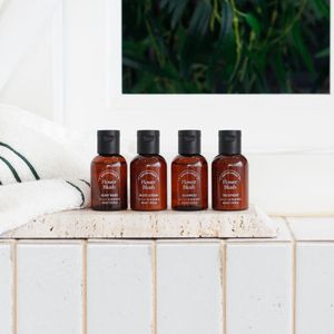 Set de Cuidado Corporal Daily Comma de 40 ml, Set de 4 Piezas de Perfume - Product Image 2