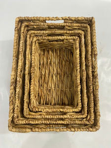 Juego de 4 Cestas de Almacenamiento Rectangulares Multifuncionales de Jacinto de Agua de Color Natural Ecológico con Marco de Hierro y Asas con Orificios - Product Image 4