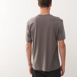 T-shirt surdimensionné personnalisé avec logo personnalisé imprimé à l'avant, respirant, mélange coton/polyester 230 GSM pour hommes - Product Image 5