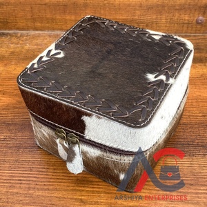 High Quality Genuine Cow Leather Large Travel Jewelry Case for Necklace Earrings <b>Rings</b> Square Jewelry Box Organizer with Zipper - Product Image 1