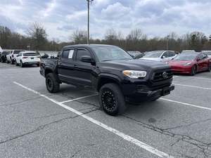 โตโยต้า ทาโคมา SR V6 ดับเบิ้ลแค็บ 4WD ปี 2020 / มีจำหน่ายพร้อมขาย ไมล์น้อย เครื่องยนต์เบนซิน รถใช้งานน้อย สภาพดี ไม่มีอุบัติเหตุ - Product Image 4