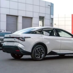 2024 Toy OTA BZ3 T-Model con asientos de cuero de dirección izquierda y cámara trasera Excelente Estado - Product Image 6