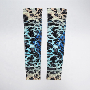 Manchons de bras de protection anti-UV personnalisés unisexe ruban élastique en silicone à sublimation sans couture pour adultes pour le cyclisme en plein air - Product Image 6