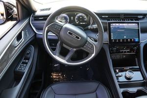 Offre de qualité d'occasion 2025 Jeepppp Grand Cherokee Limited 4WD d'occasion - Product Image 2