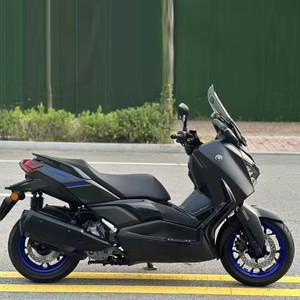 Scooter de Alto Rendimiento Tech Max X-MAX 300cc, Sistema de Frenos ABS, Suspensión Neumática, Caja de Cambios Metálica, Scooter Urbano para Viajeros - Product Image 2