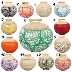 Pot de rangement décoratif en bambou bleu vif avec incrustation de nacre pour bonbons et noix - Product Image 2