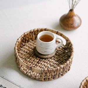 Bandejas decorativas de gran calidad, tejidas a mano con jacinto de agua, con asas recortadas. - Product Image 4