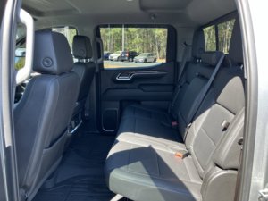 GMC Sierra 1500 4WD Crew Cab 147 Elevation 2023 Usada en Buen Estado con 3SB - Product Image 6