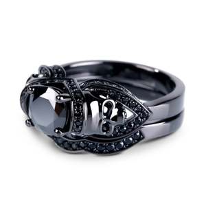 Bague de mode Jeulia en argent sterling noir avec crâne taillé rond - Product Image 4