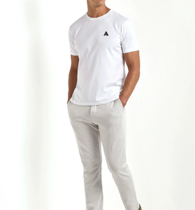 Camiseta de Alta Calidad al por Mayor, Camiseta de Lujo Personalizada con Bordado para Hombre, Impresión Personalizada con el Logotipo de su Marca - Product Image 2