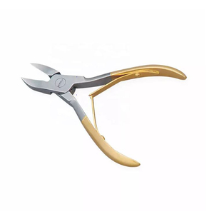 Outils de manucure de haute qualité, pince à cuticules professionnelle en acier inoxydable pour la beauté par ZACHARY INDUSTRIES - Product Image 1