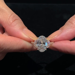 Bague en or blanc certifiée IGI D-E-F avec diamant ovale de 2,50 carats, marquise de laboratoire et côtés ronds, couleur blanche VVSVS, pour fiançailles féminines - Product Image 3