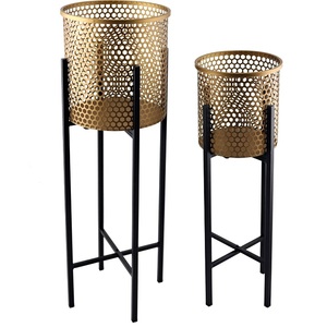 Home <b>Metal</b> Flower Pot <b>Outdoor</b> Party Decorating Flower <b>Planter</b> <b>for</b> Hotel Garden Decorative <b>Planter</b> at Affordable Price - Product Image 2