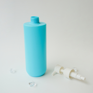 Emballage personnalisé d'usine au Vietnam, bouteilles en plastique HDPE de 500 ml, corps vert, lotion pour le corps, revitalisant, shampoing pour nettoyant facial - Product Image 4