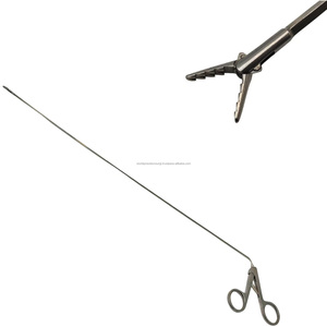 ชุดเครื่องมือผ่าตัดแบบยืดหยุ่นสแตนเลสสตีลชนิดยาวสำหรับส่องกล้อง  พร้อมคีมจับแบบอัลลิเกเตอร์ สำหรับการผ่าตัดหู คอ จมูก และการผ่าตัดผ่านกล้องทางช่องท้อง - Product Image 1