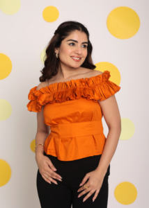 เสื้อคอตตอนธรรมชาติเสื้อตัวสั้นพอดีตัวเสื้อเข้ารูปแบบพอดีตัวเปิดไหล่ผ้าคอตตอน100% สีส้มสนิม - Product Image 4