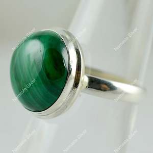 Bague en argent sterling 925 avec malachite, faite à la main, style bohème, bijou de promesse, avec pierre précieuse naturelle, placage rhodium, pierre de naissance - Product Image 1