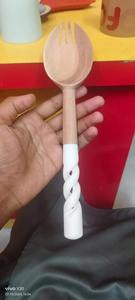 Ensemble de 2 spatules en bois avec manche en résine et ustensiles faits à la main durables - Product Image 4