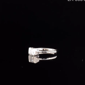 Anillo de Compromiso con Diamante Cultivado en Laboratorio con Certificación IGI de 1.00 CT, Corte Princesa, Engaste de Bisel, Oro Sólido de 14K, Anillo para Mujer - Product Image 2