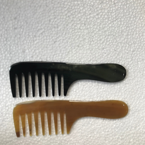 Peigne à poux en corne fait main Huong Dang le plus vendu pour hôtel personnalisable de l'usine du Vietnam 2023 - Product Image 6