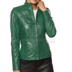 Veste en cuir décontractée pour femmes Vêtements d'extérieur modernes avec doublure douce pour l'automne et l'hiver Veste en cuir à la mode pour femmes - Product Image 3