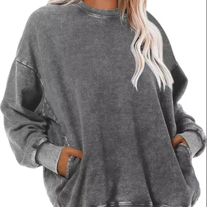 Sweat-shirt streetwear pour femme en coton 100% respirant et écologique, taille plus, avec logo sur le devant, effet délavé à l'acide, pour l'hiver - Product Image 1