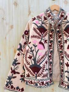 Hecho a mano Vintage corto algodón Sari Kantha abrigo doble botonadura cierre bordado Suzani Patchwork estampado patrón transpirable - Product Image 2