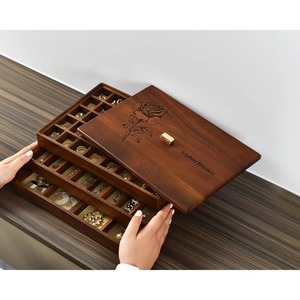 Boîte à bijoux en bois avec support décoratif moderne au design de colonne parfait pour la vanité de chambre à coucher de bureau à domicile et une utilisation polyvalente - Product Image 4