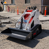 Mini Skid Steer Loader Berbahan Bakar Bensin Tipe Stand-on dengan Mesin B&S XR2100 Compact Track Loader untuk Lanskap Taman Profesional