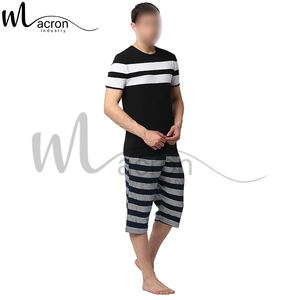 Ensembles d'été pour hommes 2025 avec prix de gros, respirants, design unique, col rond, style doublé, tissu doux de qualité supérieure - Product Image 2