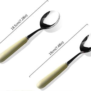 Las mejores herramientas de cocina para servir, compre un Juego de 2 cubiertos de ratán, utensilios para servir ensaladas hechos en la India - Product Image 4