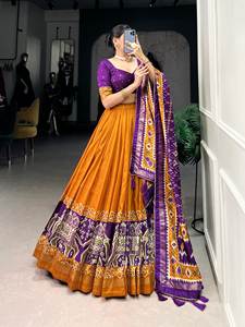 Lehenga ผ้าไหม georgette ออกแบบด้วยการพิมพ์แฟนซีและฟอยล์ทำงานสไตล์ปากีสถาน lehenga choli สำหรับเพื่อนเจ้าสาวหรืองานแต่งงาน choli - Product Image 2