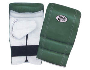 2025 LOGO PERSONNALISÉ DE QUALITÉ SUPÉRIEURE et CONCEPTION FABRIQUES CHARMES GANTS DE BOXE EN CUIR FOCUS PAD - Product Image 6