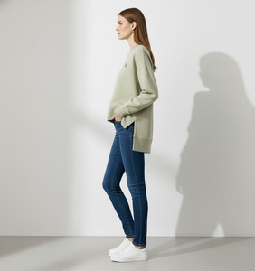 Sudadera de algodón estampada con logotipo personalizado y puño acanalado para mujer - Product Image 3